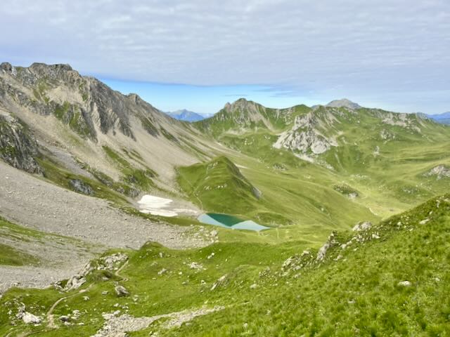 LA PIERRA MENTA & LE LAC SAINT AMOUR — photo 2