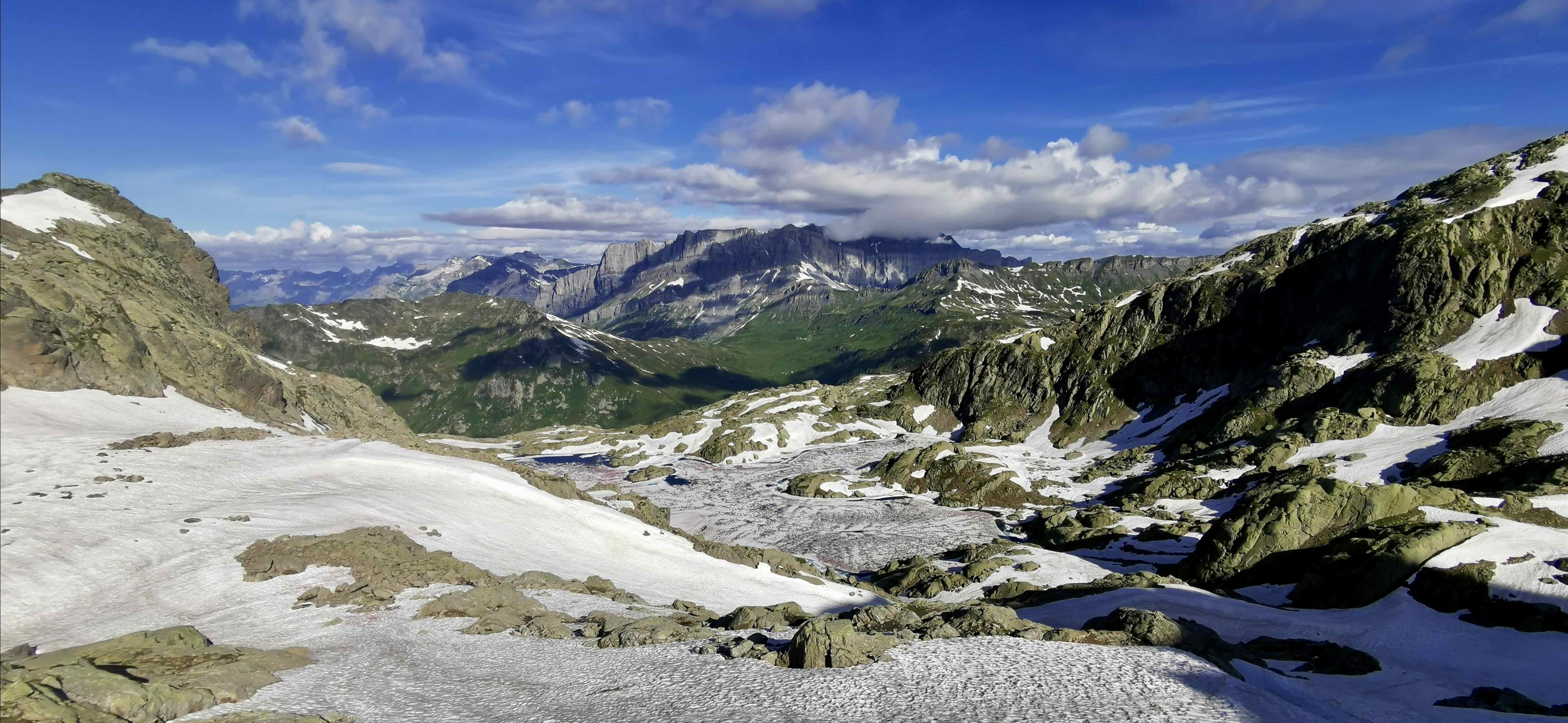 LAC CORNU