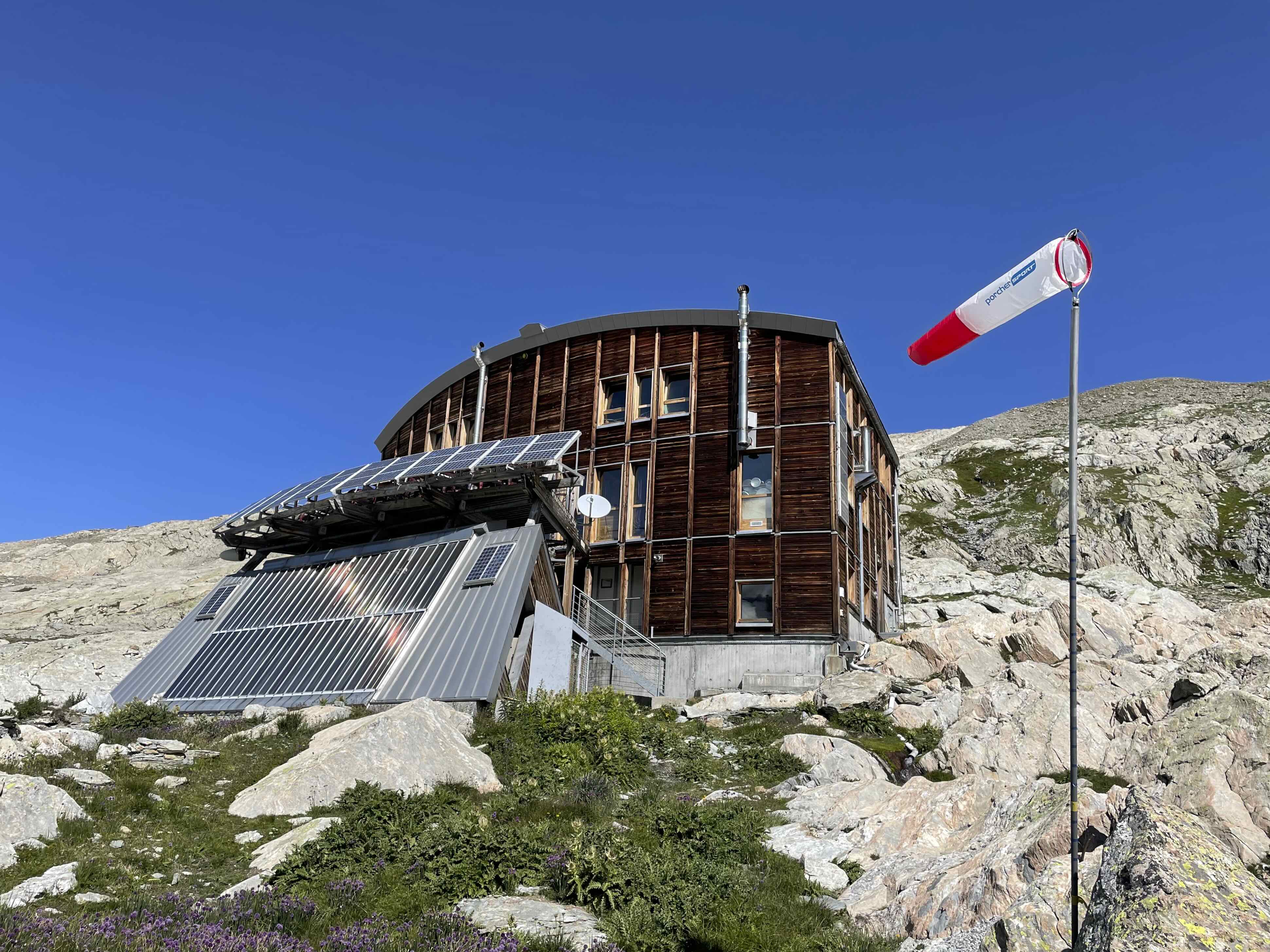 REFUGE DES CONSCRITS — photo 2