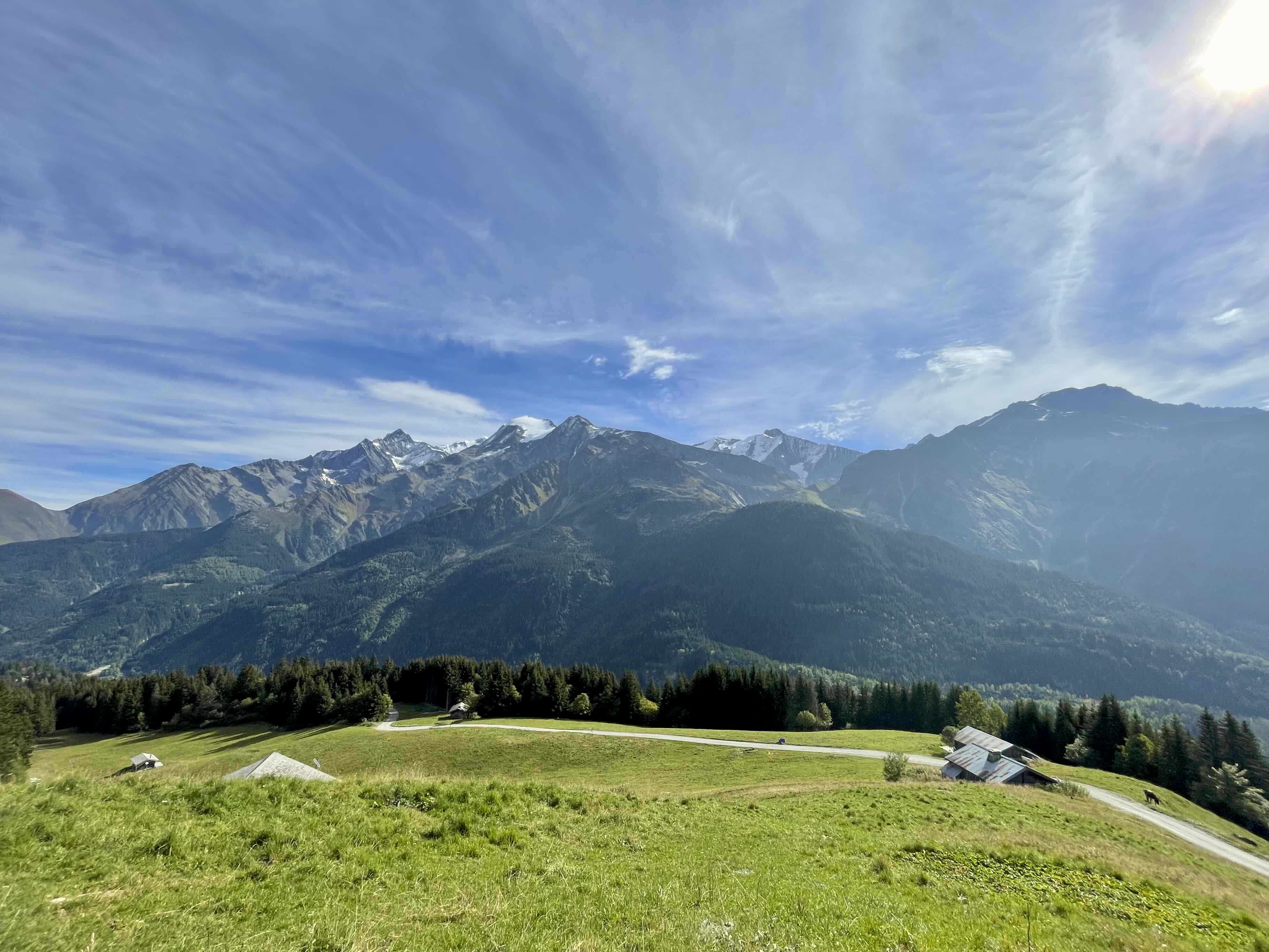 SIGNAL ET L'ÉTAPE DEPUIS LES CONTAMINES