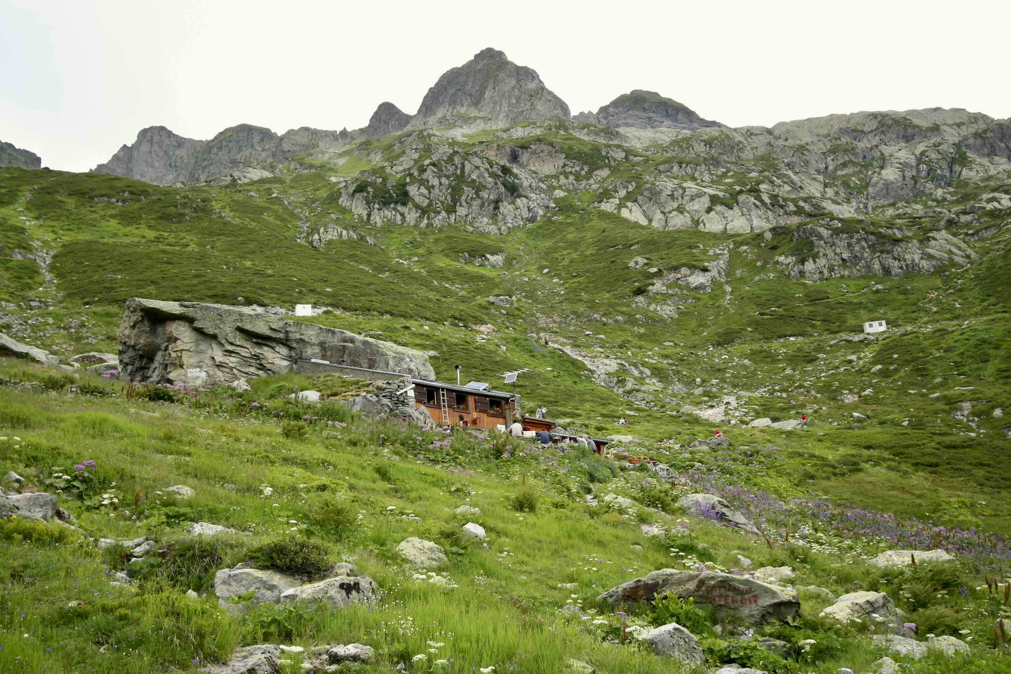 REFUGE DE LA PIERRE À BÉRARD