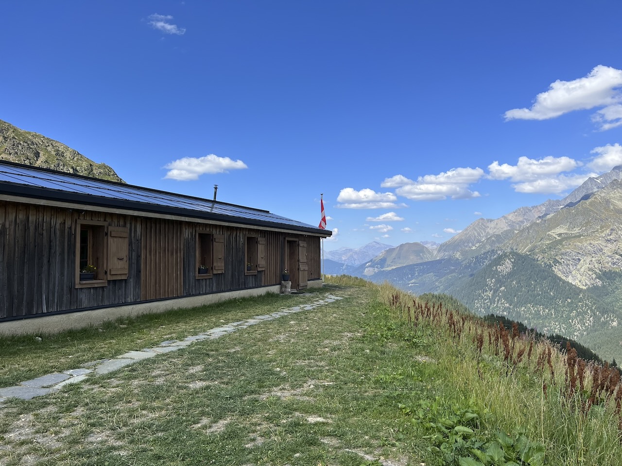 TOUR DU MONT BLANC